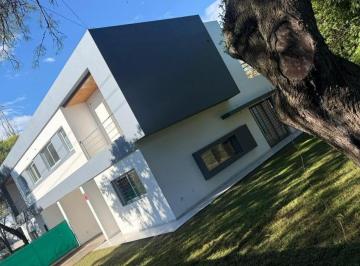 PH · 169m² · 3 Dormitorios · 2 Cocheras · Apto Credito Villa Warcalde Dúplex en Venta 3 Dorm
