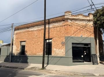 Local comercial · 120m² · 6 Cocheras · Venta Local con Cocheras. Bº Pueyrredón. 120 m