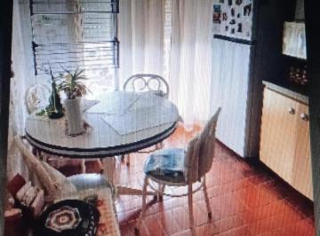 Departamento de 3 ambientes, Avellaneda · Depto 3 Ambientes con Terraza Propia