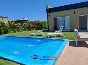 Casa · 165m² · 6 Ambientes · 4 Cocheras · Casa en Venta en San Ramon Pilar del Este
