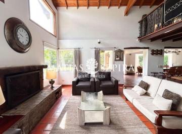 Casa · 240m² · 4 Ambientes · Casa en Venta en Banco Provincia