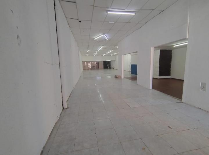 Local comercial · 460m² · 2 Ambientes