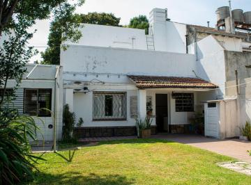 Casa · 119m² · 3 Ambientes · 2 Cocheras · PH de 3 Ambientes con Cochera en Venta en Martínez