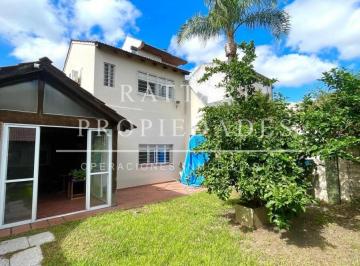 Casa de 4 ambientes, La Matanza · Venta de Casa en Lote Propio 4 Ambientes Ramos Mejía de con Parque, Quincho y Cochera.