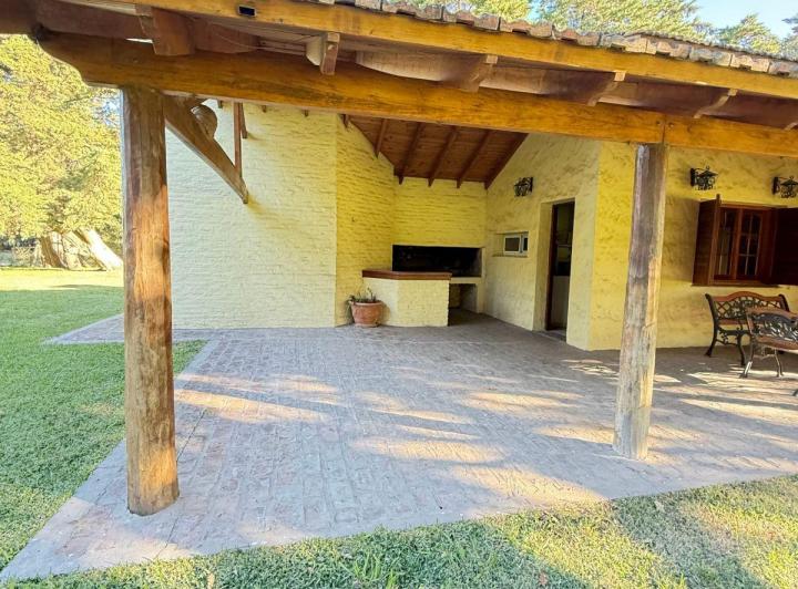Quinta vacacional · 129m² · 6 Ambientes · 1 Cochera
