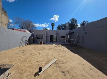 Casa · 70m² · 3 Ambientes · 1 Cochera · Venta Casa 3 Ambientes a Estrenar en Caseros - Entrega en 90 Dias