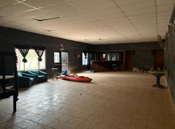 Local comercial · 350m² · 8 Ambientes · 10 Cocheras · Local - Añelo