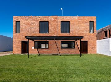 PH · 90m² · 3 Ambientes · 2 Cocheras · Quebradas de Manantiales Duplex de 2 Dorm. en Venta a Estrenar