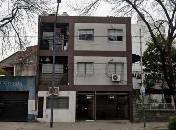Departamento de 2 ambientes, Versalles · Versalles Departamento Exc 2 Amb Muy Luminoso Cfte con Balcon
