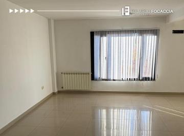 Departamento · 3 Ambientes · 1 Cochera · Departamento San Juan Al 300