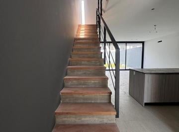 Departamento · 180ha · 8 Ambientes · Duplex Docta Calidad Nobu Town Parrila Cochera Patio 3 Dorm. Baño en Suite