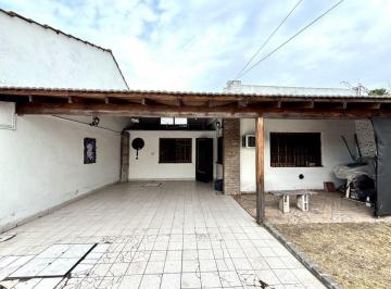 Casa de 3 ambientes, Lomas de Zamora · Casa en Venta 3 Ambientes en Excelente Ubicación a 2 Cuadras de Av Eva Perón