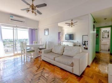 Departamento · 53m² · 3 Ambientes · 1 Cochera · Departamento en Flores - 3 Ambientes Al Frente con Balcon - Cochera Cubierta