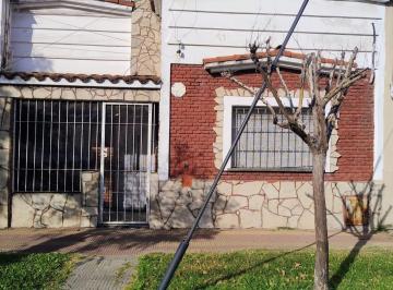 Casa · 70m² · 4 Ambientes · Pérez Bulnes 5800 - Casa en Venta de 2 Dormitoritos - Rosario, Belgrano