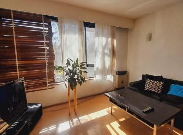 Departamento · 79m² · 4 Ambientes · Venta Luminoso Piso 4 Ambientes con Baulera, Barrio Norte