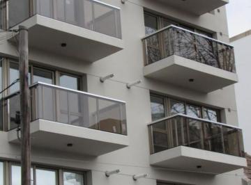 Departamento · 78m² · 3 Ambientes · Semipiso de 3 Amb con Cochera a Estrenar. Damar
