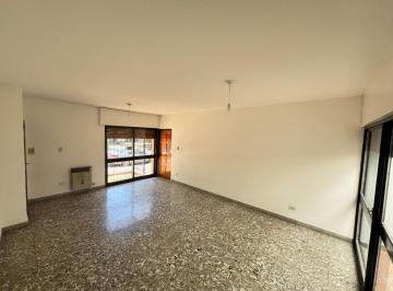 Casa de 5 ambientes, Córdoba · Casa 3 Dorm, Garaje y Patio C/asador - Bº Parque Vélez Sarsfield
