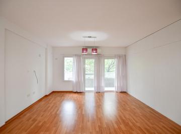 Departamento · 68m² · 3 Ambientes · 1 Cochera · Departamento en La Plata