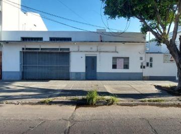 Casa de 4 ambientes, La Matanza · Casa con 252 m² en Venta con 3 Dorm. en Lomas del Mirador