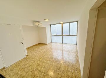 Departamento · 48m² · 3 Ambientes · Tres Ambientes en Alquiler en Barrio Mil Viviendas
