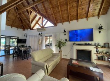 NNI-NNI-4057_3 · Venta de Casa en El Centauro, Canning