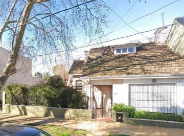Casa · 350m² · 7 Ambientes · 5 Cocheras · Casa en Lomas de Zamora