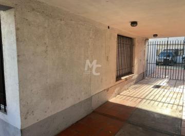 PH · 25m² · 3 Ambientes · 1 Cochera · PH Fondo en Alquiler en Vicente Lopez