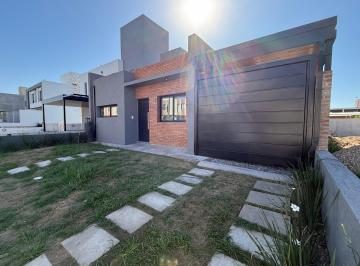 Casa de 5 ambientes, Córdoba · Dueño Vende Casa a Estrenar (Inmobiliarias Abstenerse)