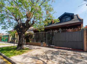 Casa de 4 ambientes, Avellaneda · Casa + Departamento en Venta en Sarandí