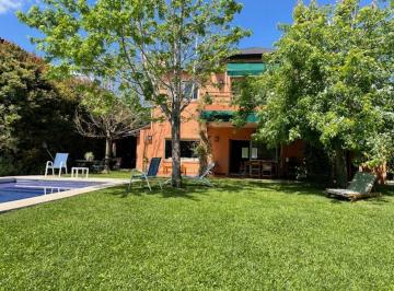 Casa de 5 ambientes, Tigre · Lindisima Casa Al Golf en San Isidro Labrador, Villanueva, Tigre