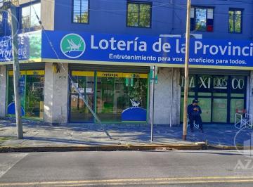 Oficina comercial · 55m² · 1 Ambiente · Local de 55 m² con Doble Vidriera a 1 Cuadra de San Lorenzo y Panamericana