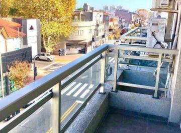 Departamento · 39m² · 2 Ambientes · 2 Amb Moderno a m Beiro y L de Vega, Balcón, Vista Abierta