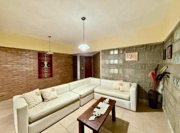 Casa · 180m² · 4 Ambientes · 1 Cochera · Venta Casa 2 Dorm. Mayu Sumaj Icho Cruz