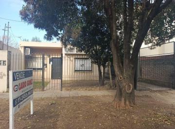Casa de 3 ambientes, Morón · Casa en Venta, Tres Ambientes con Cochera, Castelar