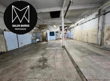 Local comercial · 250m² · 5 Cocheras · Local