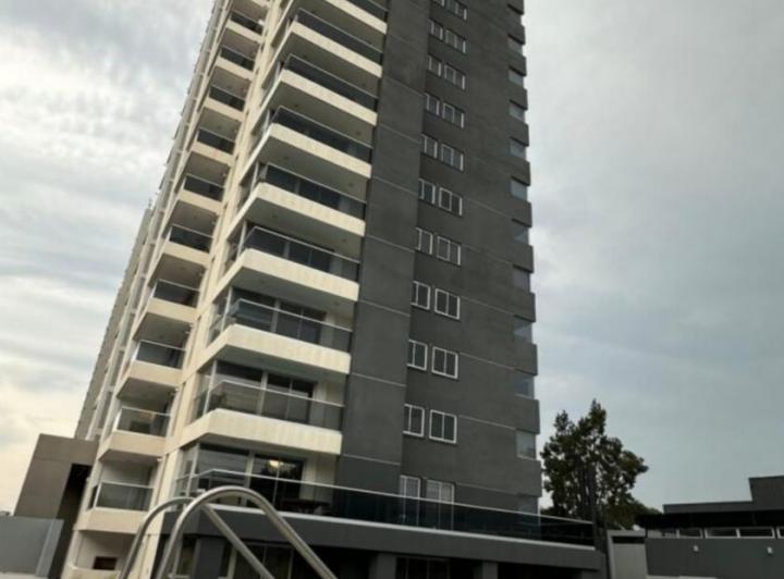 Departamento · 98m² · 5 Ambientes · 1 Cochera