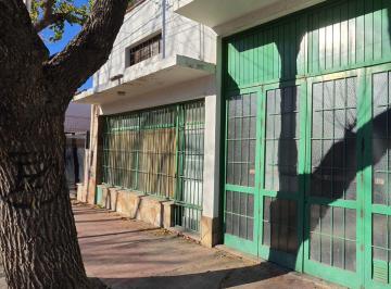 Bodega-Galpón · 369m² · Alquiler Galpón con Oficina a m Plaza Luján