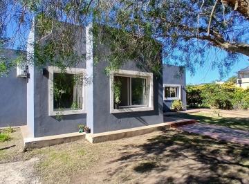 Casa · 162m² · 5 Ambientes · 2 Cocheras · Casa en Venta Barrio Santa Isabel