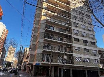 Departamento de 4 ambientes, Lanús · Excelente 4 Ambientes con Dependencia y Cochera