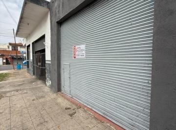 Bodega-Galpón · 80m² · Galpon en Alquiler - Caseros