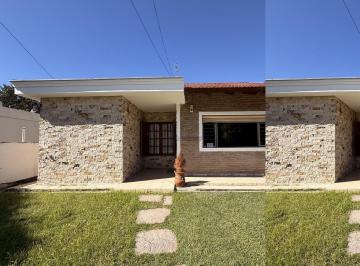 Casa · 190m² · 5 Ambientes · 1 Cochera · Casa en Venta en Villa Carlos Paz Costa Azul