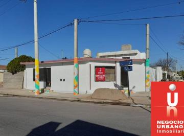 Local comercial de 2 ambientes, Córdoba · Alquiler Bº Villa Revol Tandil 1600 Local 20 m²