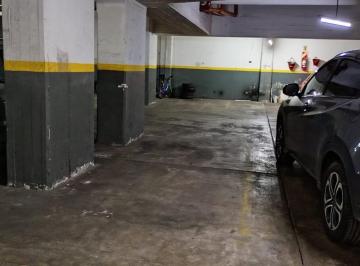 Garage · 7m² · 1 Cochera · Cochera Cubierta en Edificio