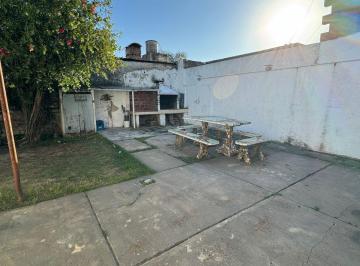 Casa de 3 ambientes, Quilmes · Venta Casa 3 Ambientes con Cochera y Patio Quilmes Oeste