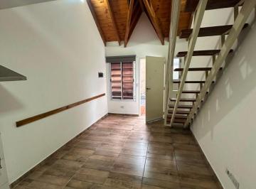 Departamento de 1 ambiente, Hurlingham · Alquiler de Departamento Dos Ambientes Tipo Loft en Villa Tesei, Hurlingham.