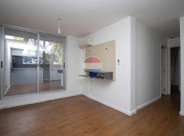 Departamento · 46m² · 3 Ambientes · 1 Cochera · Apartamento 2 Dorm. Tres Cruces C/ Cochera