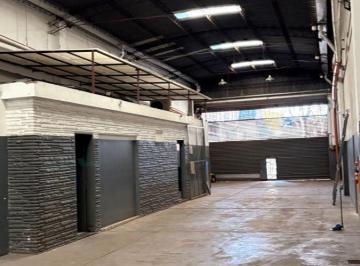Depósito de 4 ambientes, Liniers · Excelente Deposito 485 m². Liniers. Entrada Camion. Planta Libre. Mixtura 3. Oficinas