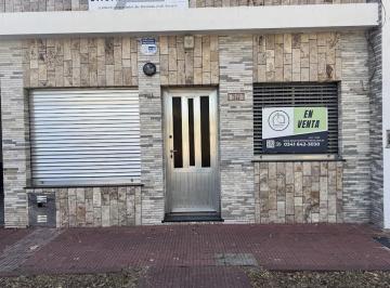 Casa · 297m² · 4 Ambientes · 3 Cocheras · Casa de 3 Dorm. en Venta, Alberdi