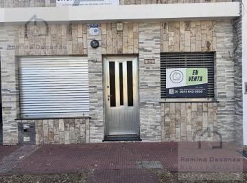 Casa · 179m² · 4 Ambientes · 3 Cocheras · Casa de 3 Dorm. en Venta, Alberdi