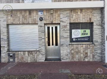 Casa · 179m² · 4 Ambientes · 3 Cocheras · Casa de 3 Dorm. en Venta, Alberdi